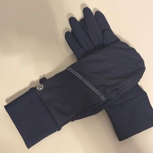 Lululemon Run for it all Gloves Hooded